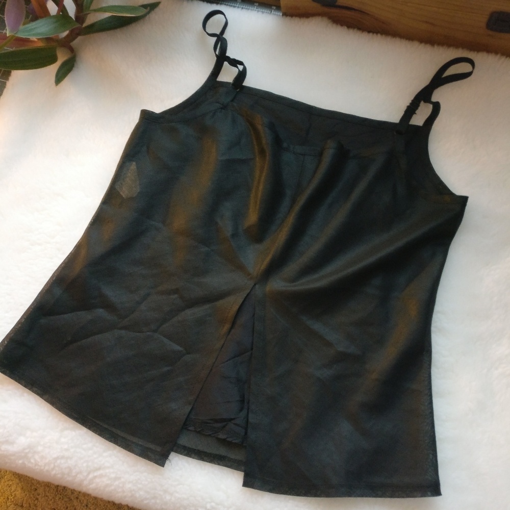 Italy of Benetton Split Back Sleeveless Blouse